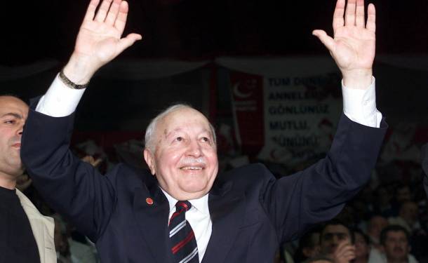 İnandığı Yolda Yılmadan Yürüyen Adam: Prof. Dr. Necmettin Erbakan